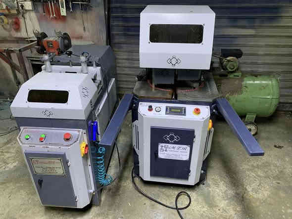 للبيع كاوية+ماسكة شركةMZRكلش نضيفات شرط الشغل والفحص لمعرفة السعر اتصل او تفضل خاص 

***********

***********

يوجد توصيل حسب الأتفاق
