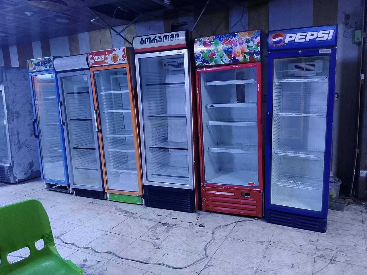 ***********
بغداد سيطرة الشعب
