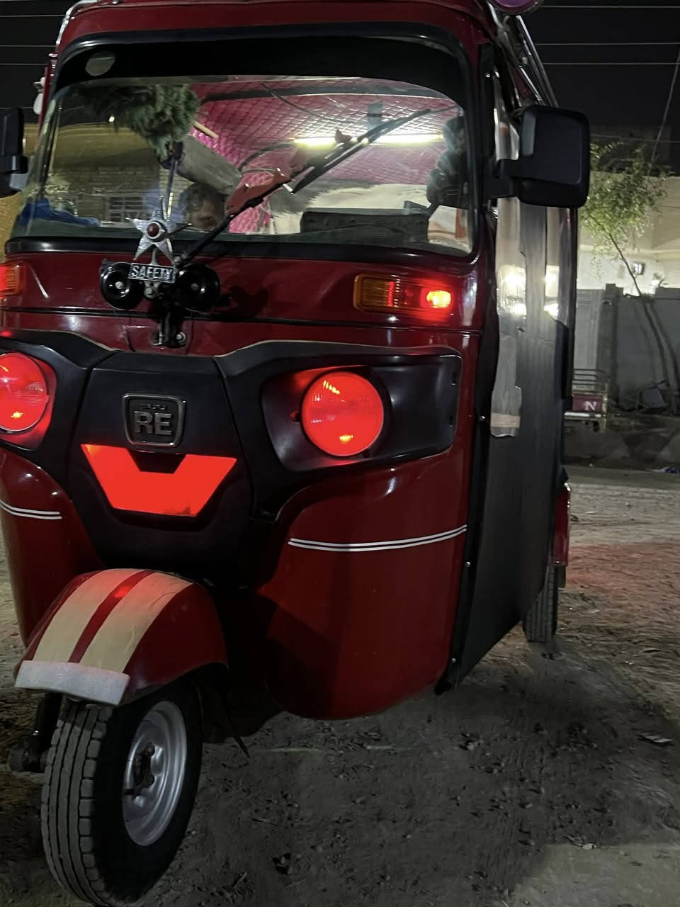 تكتك موديل 2018 مكينه عشرين تكتك جاهيه كبا للشارع السعر 6 ملاين وبيه مجال لاستفسار واتساب ***********
