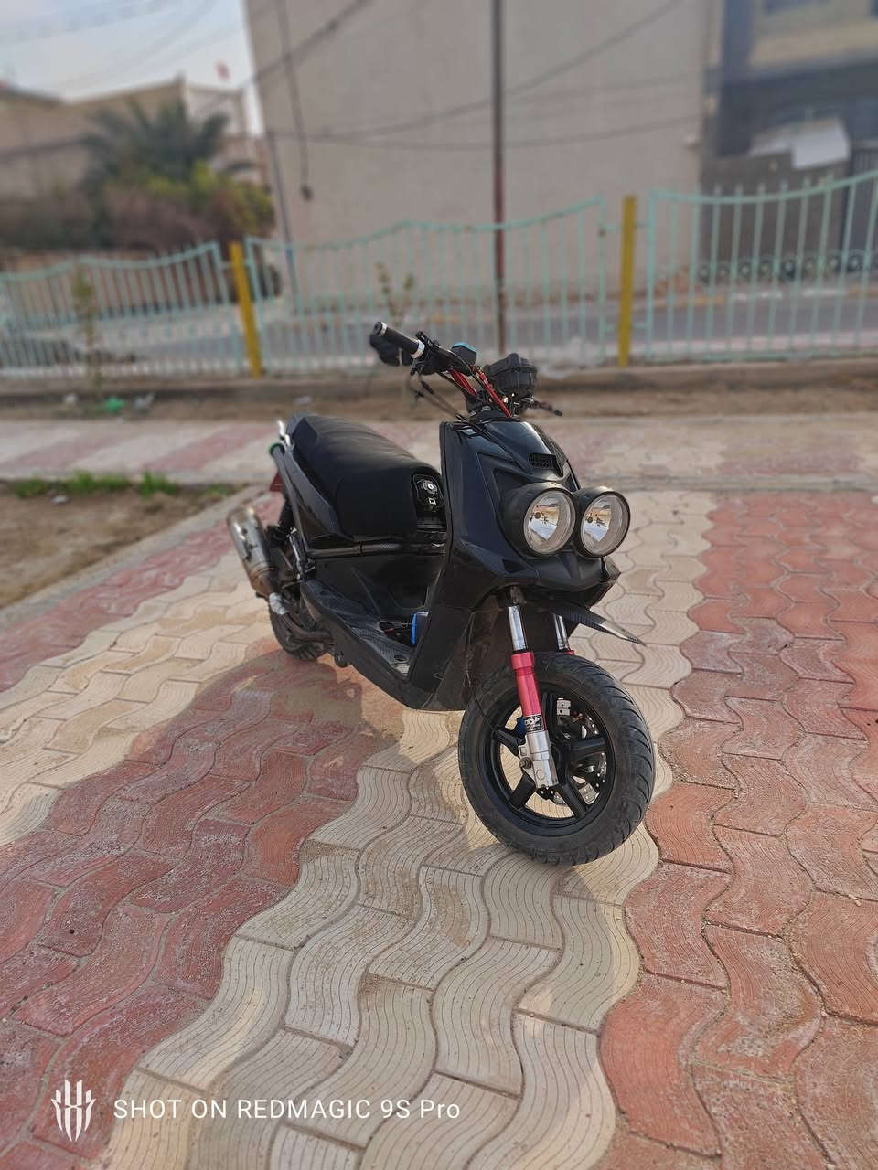 سلام عليكم سكنس جبلي موديل 11 الدراجه نضيفه جدا المكينه بلاديه 58 ما مفتوحه ولا مجفته شرط الفحص گلجات رياضي من اليابان تحتاج ادامه بس الوياله بلادي تزويد دبل امامي من اليابان تزويد ستيرن من اليابان گهربائيات گامله هورن لايت عالي ناصي  صالنصه صجميه بلاد بس ملحومه من المعرض الدراجه صارلها سنه يمي ما بيها نوقص كامله تجي وتشوف السعر خاص او مراوس نزل دراجتك ونشوف ***********
