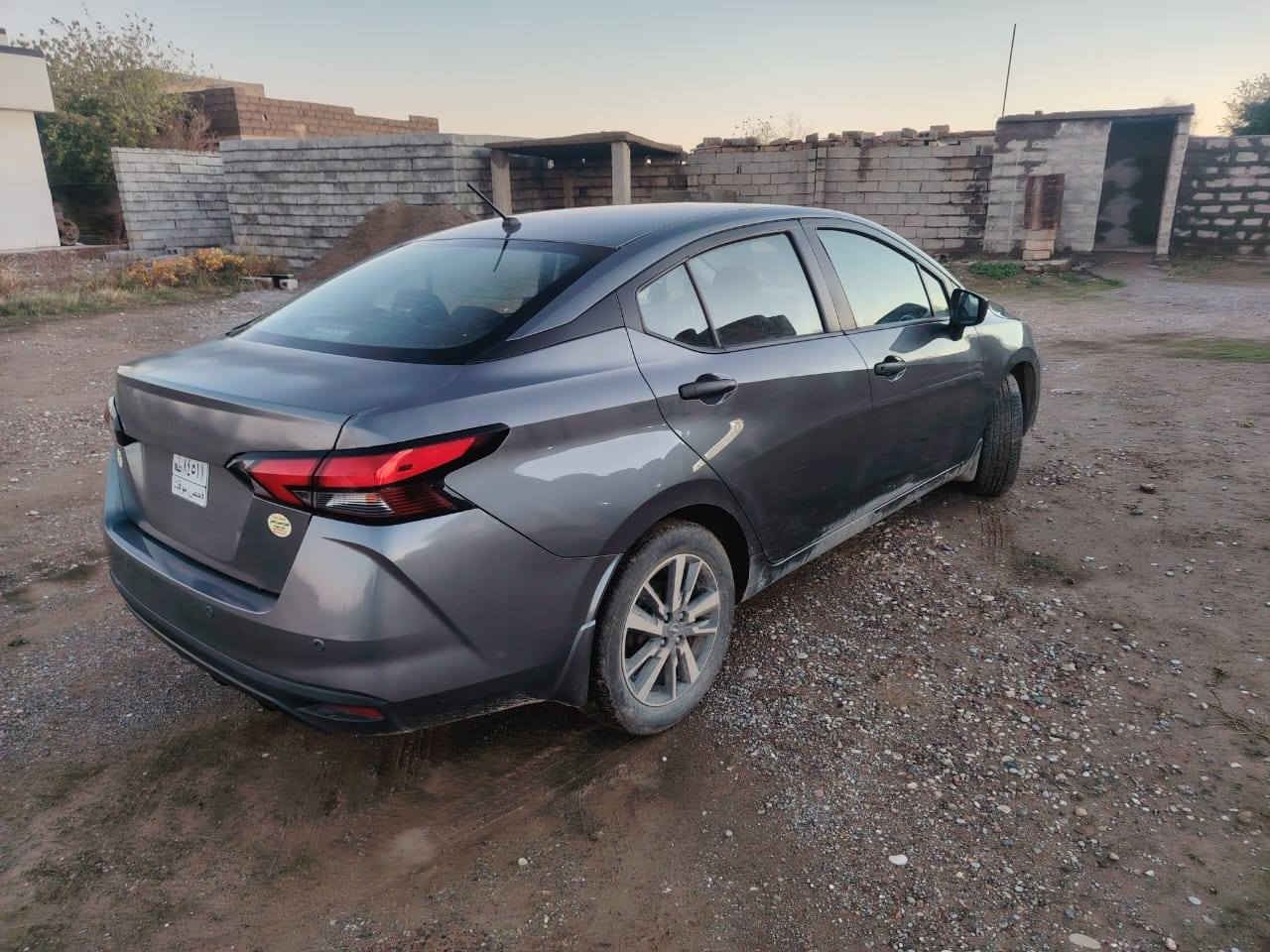 السلام عليكم 
للبيع 
نيسان فيرسا موديل 2024 مواصفات S منفيس حره تترقم في جميع المحافظات ما عدا الاقليم دخول جديد ماشيه 35 الف ميل ضررها تبديل قبق الصندوق فقط قطعه وحده 
صوره الشاصي مرفق بالمنشور 
السعر 115 نقدي وبيها مجال بسيط 
وترهم مقدمه 75 ورقه  والباقي اقساط شرط الكفيل 
عنوان السياره ناحيه الزاب قريه اصبيح تحتاني 
للاستفسار الاتصال على الرقم التالي 
‏‪0782 830 9893‬‏
