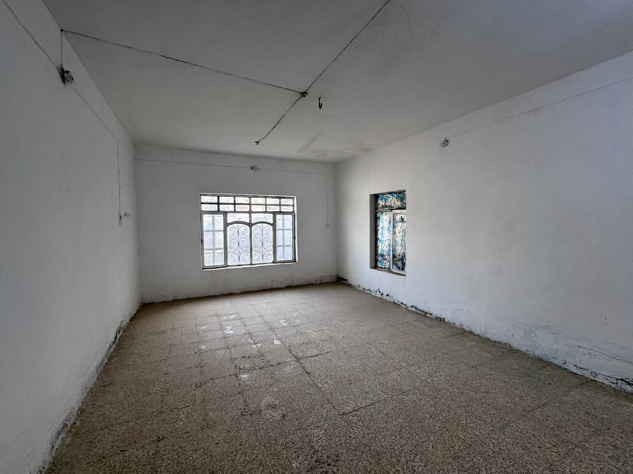 #للايجــــــــــــار  
دار طابقين
يحتوي على…….
ثلاث غرف نـــوم وصاله وكليدور ومطبخ ومجمع صحيات 
وكراج كبير وحديقه 

الموقع: حي العسكري شارع المكاتب مقابل المركز صحي 

مبلغ الايجار : 475 الف قابل للتفاوض

________________________
للاستفسار على باقي  التفاصيل 
لطفاً الرجاء الاتصـــال او مرآسلتنا على الواتساب ⤵️
🔻🔻
سيد رائد    
📞0️⃣7️⃣8️⃣3️⃣1️⃣1️⃣6️⃣1️⃣6️⃣4️⃣1️⃣             
سيد حسين
📞0️⃣7️⃣8️⃣7️⃣2️⃣5️⃣7️⃣4️⃣7️⃣3️⃣3️⃣

              او وآتســــــاب📲

المكـــــتب ☎️ 
***********
‏‎     🧱#مكتب_عقارات_سيد_رائد🧱

               🏗️ #مــوقع_المكتب🏗️
📍 حــــله  شـــارع نــــادر الــرئـــيسي  مقابل شارع الطب العدلي 

_______________________
#تنوية / لمن يرغب عرض عقاره فـــي صفحتنا يرجى الاتصال بنا 
_______________________
أنتبــه🔻🔻
🔳#الصفحه_الرسميه_للمكتب_فقط✅

#عقارات_الحله #بيع_وشراء ،#عقارات #بغدادالعراق #الحله #مشاهيرفيسبوك
#مكتب_عقارات_سيد_رائد 
#الاول
