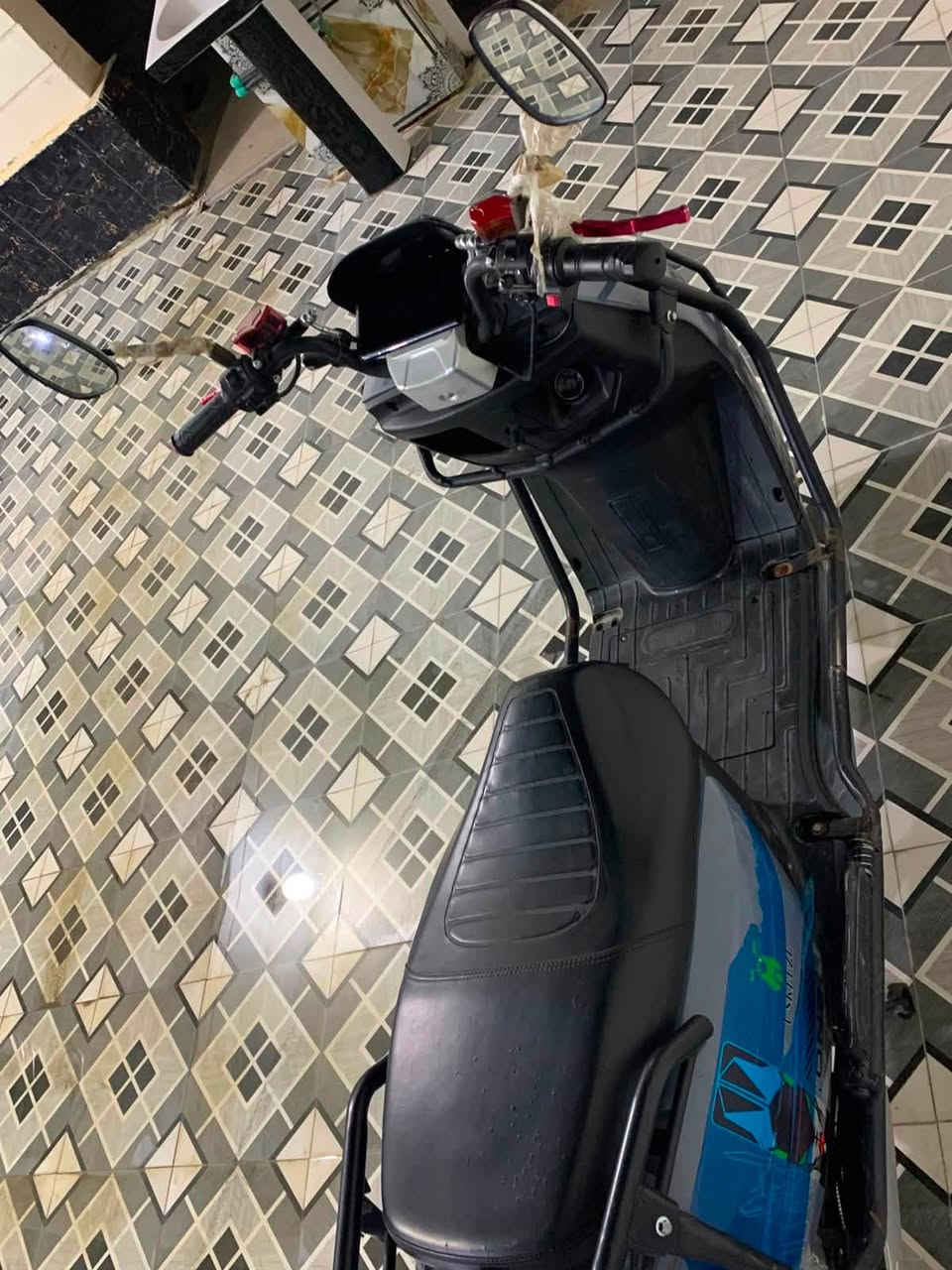سلام عليكم 
موطور شحن للبيع 
نوعيه الماسه احسن نوعيه بسوك🔥
بطاريات جدد بعدهن ع فحص 
كلشي شغال بي لايت اشاير هورن
نقص بس ويل كدام 
سعره 550 بي مجال 
***********
