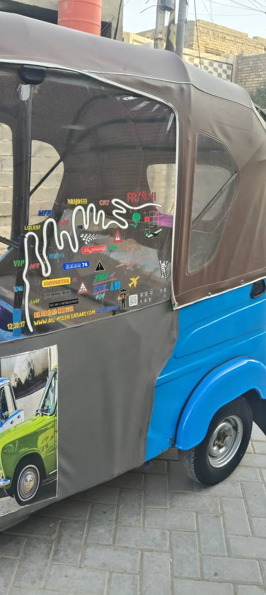 تــكــتــك 21  // محرك خير من الله
تــكــتــك نضيفه كبل للشارع متصرف عليها 
تــخــم تــاير جديد 
كــهربــائــيات كــلهــا شغاله 
الــسعــر / 8  وبيها مجال
 رقم بغداد تحويل مباشر ثاني يوم ‏‪ 0778 110 1659‬‏
