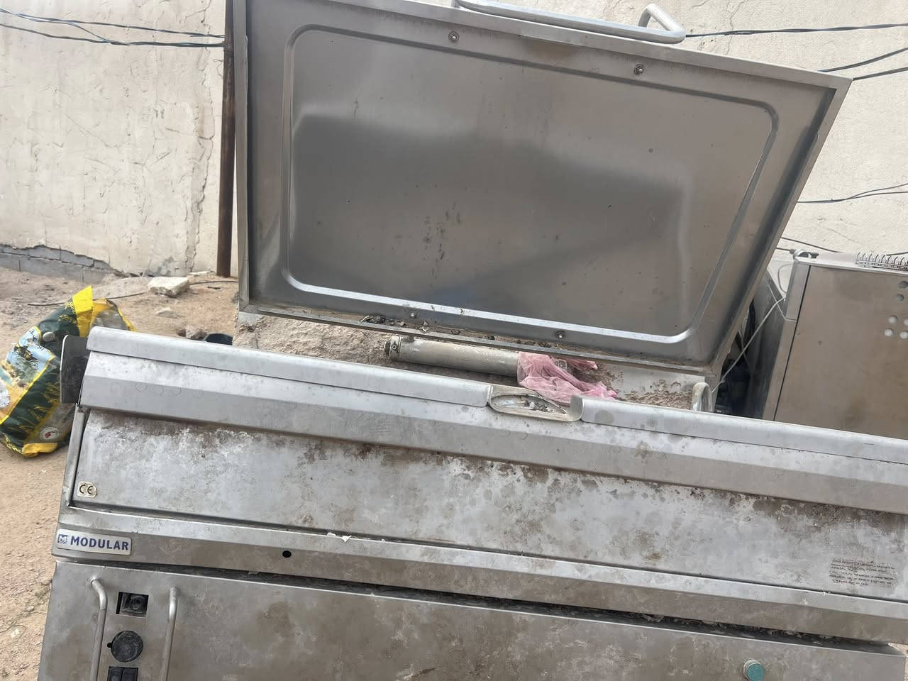 كدور عدد 2 الوزن الكدر الواحد وزنه 400/450 وشوايات 2 للبيع المكان النجف الاشرف


**إذا كنت صاحب هذا الإعلان وتريد حذفه لأي سبب، رجاءا أرسل رسالة إلى الدعم الفني**