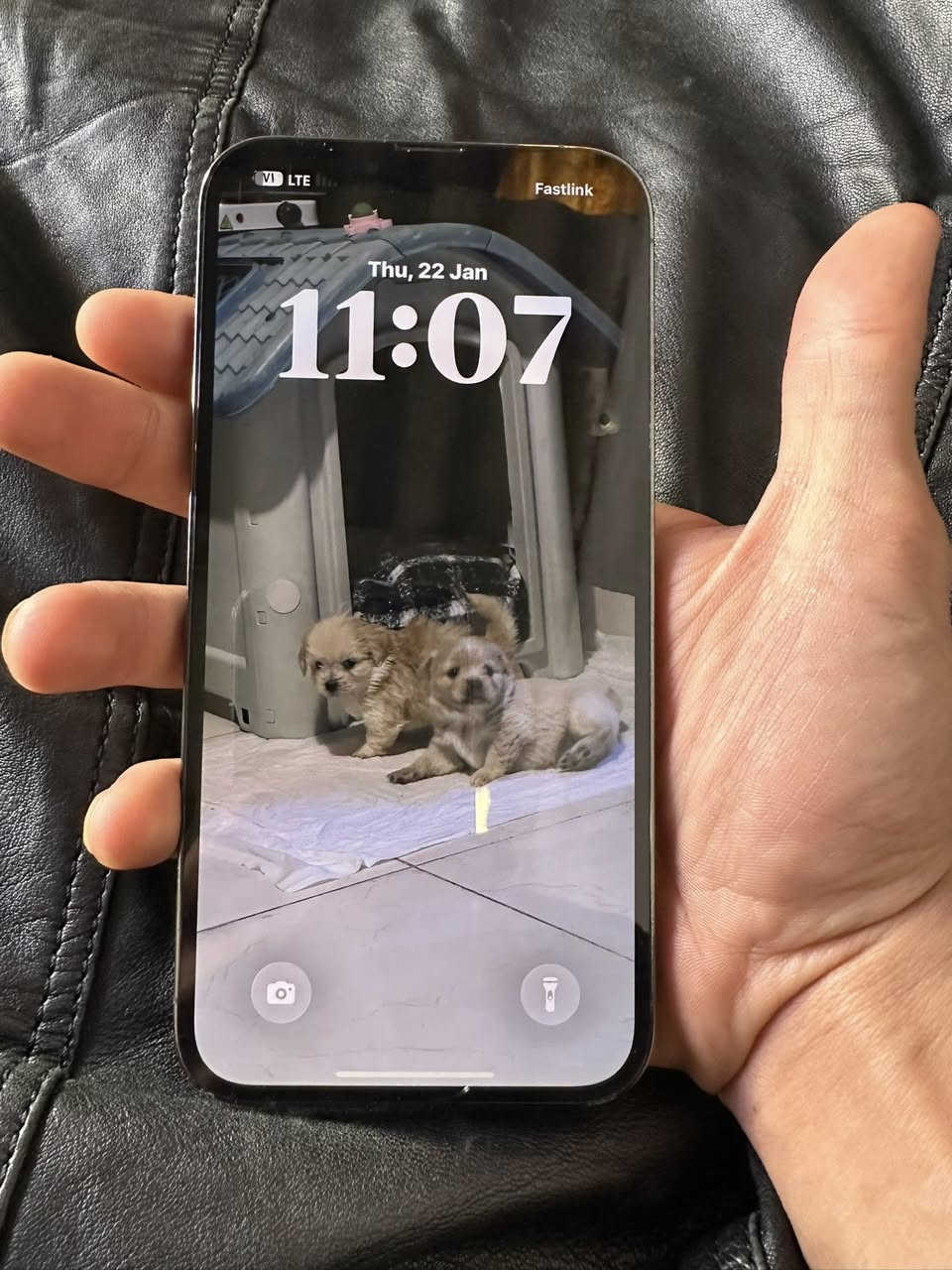 أيفون 13پرو للبيع بطاريه91 المساحه 128 مامفتوح  نضافه 99 جهاز بيت شرط سعر 600بيه مجال ***********
