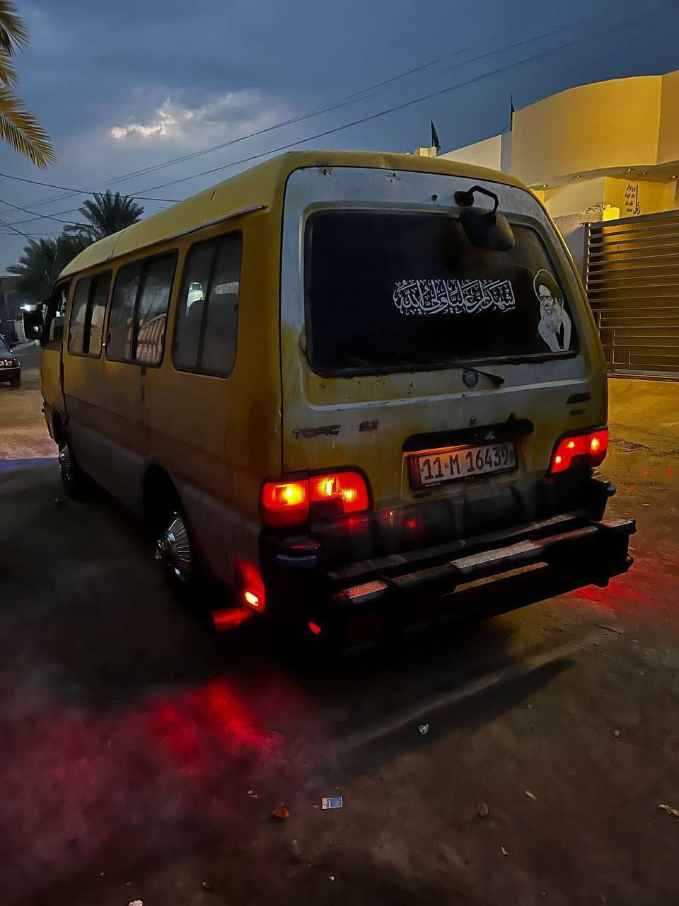 يالله
كيه اسيا موديل 1995 رقم بغداد انكليزي سنويه جديده مصفره من كلشي مكينه وكير وحداديه تخم تاير جاهزه للشغل 
تحويل مباشر 
السعر 55 بيه مجال للشراي 
*********** مكاني بابل الاسكندريه
