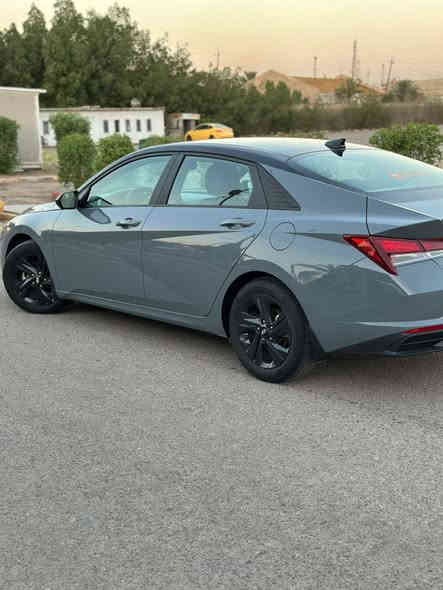 السلام عليكم 
النترا موديل 2022 
SEL 
مواصفات
بصمه + بصمه ابواب + صندوق بصمه وفتح عند الاقتراب  + تشغيل عن بعد 
حساسات امامي خلفي جانبي + نقطة عمياء 
رادار امامي توقف تلقائي اوتو بريك تحديد مسار + قيادة آليه 
تبريد منفصل ومعروفة مواصفات ال SEL محركها 2000 دوش
ماشيه 62 الف كيلو السياره نضيفه وممتعوبه 
بيها صبغ باب خلفي عكس السايق والجاملغ الورا بارد بس يحتاجله حار وصبغ حته يرجع بلاد 
والبنيد بي طخه بسيطه ومدكوك بارد ومكحل باب السايق بي طخه قبل يومين صارت ملعبت بيها اله تركز بيها يلا تشوفها سعرها 159 وبيها مجال
مكانها ساحة مظفر  ***********
