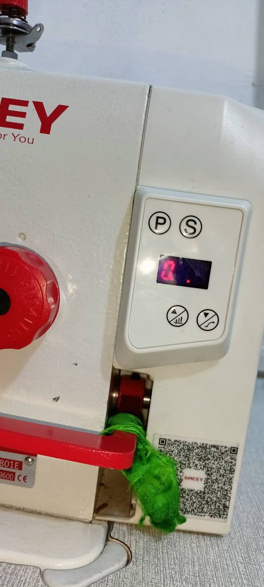 مكينة جمسي صناعي كاتم  نضيفة كلش استعمال شهر واحد فقط
ازرار للتحكم بالسرعة ،اضاءة ذاتية
سعرهة 250
المكان كربلاء/حي العسكري
***********
