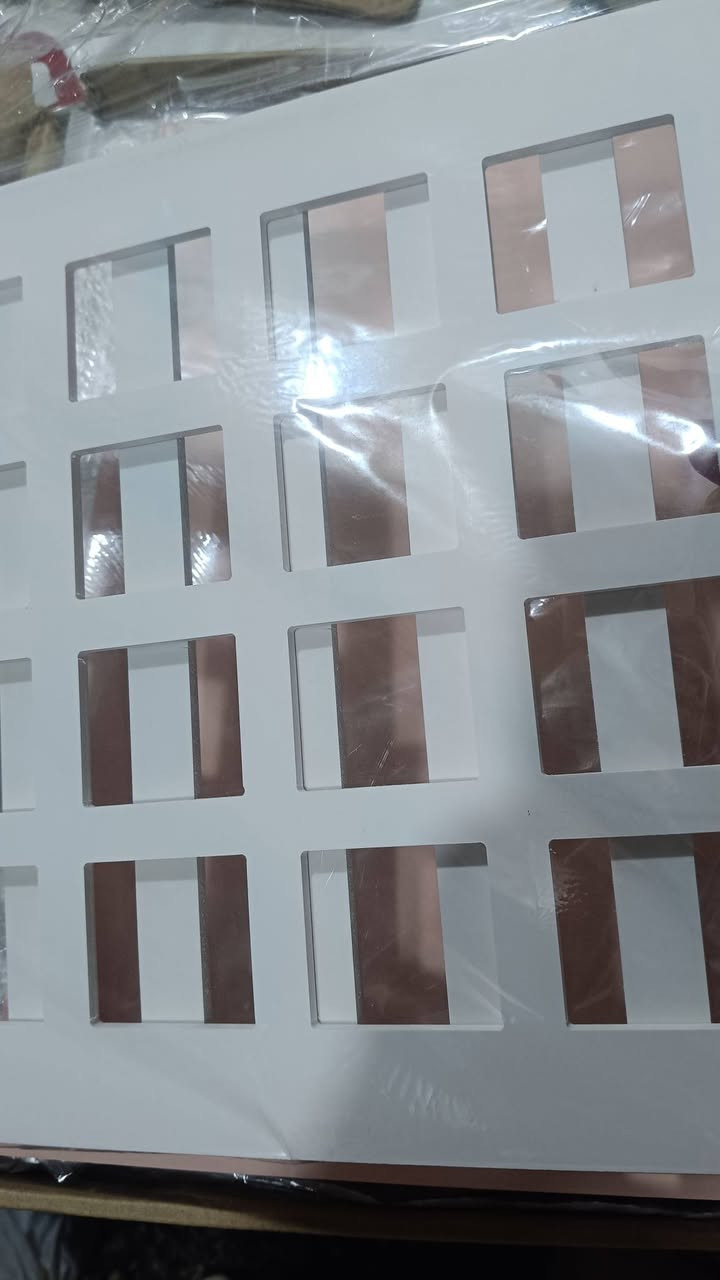 خلفيات تصوير   ساده لبيض ولون اسود وجهه سليفون لامع عاكس للضوء مع ٧ خلفيات ملونه جهتين  و2 مشبك خشب ديكور    سعره   18  غير مستخدم بالكارتون


**إذا كنت صاحب هذا الإعلان وتريد حذفه لأي سبب، رجاءا أرسل رسالة إلى الدعم الفني**