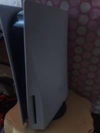 بلي ستيشن 5 نضافه فول  ويا كامل ملحقاته وانتبه ويا حسابات العاب فول  و...