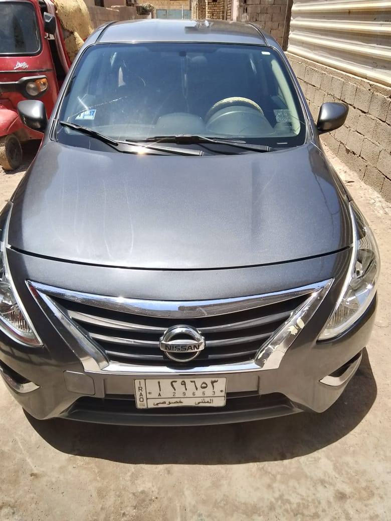 نيسان فيرسا19
كايم الكير مالها
ابيعها على عطلها 
تبريد تدفئه كل شغال
حداديه ستوه ابدلها 
يعني السيارة عوزها بس كير 
وماعندي اسويه 
السعر 65 وبيها مجال قليل 
اتصال على ***********
