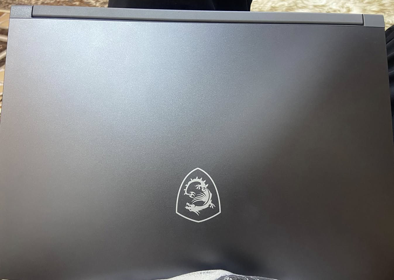 💻 مواصفات اللابتوب (للبيع):
نوع الجهاز: MSI Thin 15 B13UC.

المعالج (CPU): Intel Core i5-13420H (الجيل الثالث عشر، فئة الأداء العالي H).

الذاكرة العشوائية (RAM): 16 جيجابايت (بسرعة 3200 MT/s).

كرت الشاشة (GPU): كرت منفصل بذاكرة 4 جيجابايت (غالباً RTX 3050 في هذا الموديل).

سعة التخزين (SSD): 512 جيجابايت (SSD فائق السرعة).

نظام التشغيل: Windows 11 Home أصلي. السعر مليون و ٣٥٠ نضيف جداً


**إذا كنت صاحب هذا الإعلان وتريد حذفه لأي سبب، رجاءا أرسل رسالة إلى الدعم الفني**