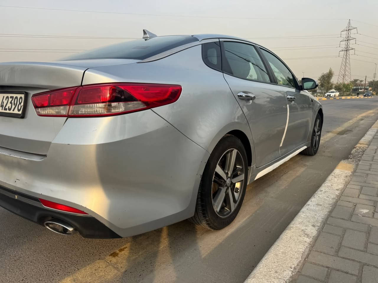 السلام عليكم
اوبتما ٢٠١٧ وارد امريكي 
حادثها بنيد فقط بدون دواخل 
رقم اربيل الدولي تحويل مباشر 
محرك 2400 GDI 
السعر ١١٦ ورقة وبيها مجال 
للاتصال : ***********
