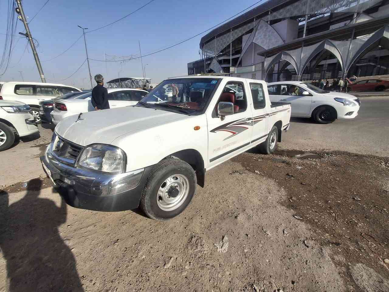 نيسان ابيك اب مديل 2016
رقم بغداد مشروع وطني تحويل ثاني يوم مكفوله 
ما عده بارد بجهة لايمن يم بك لايت 
مكان بغداد ***********
