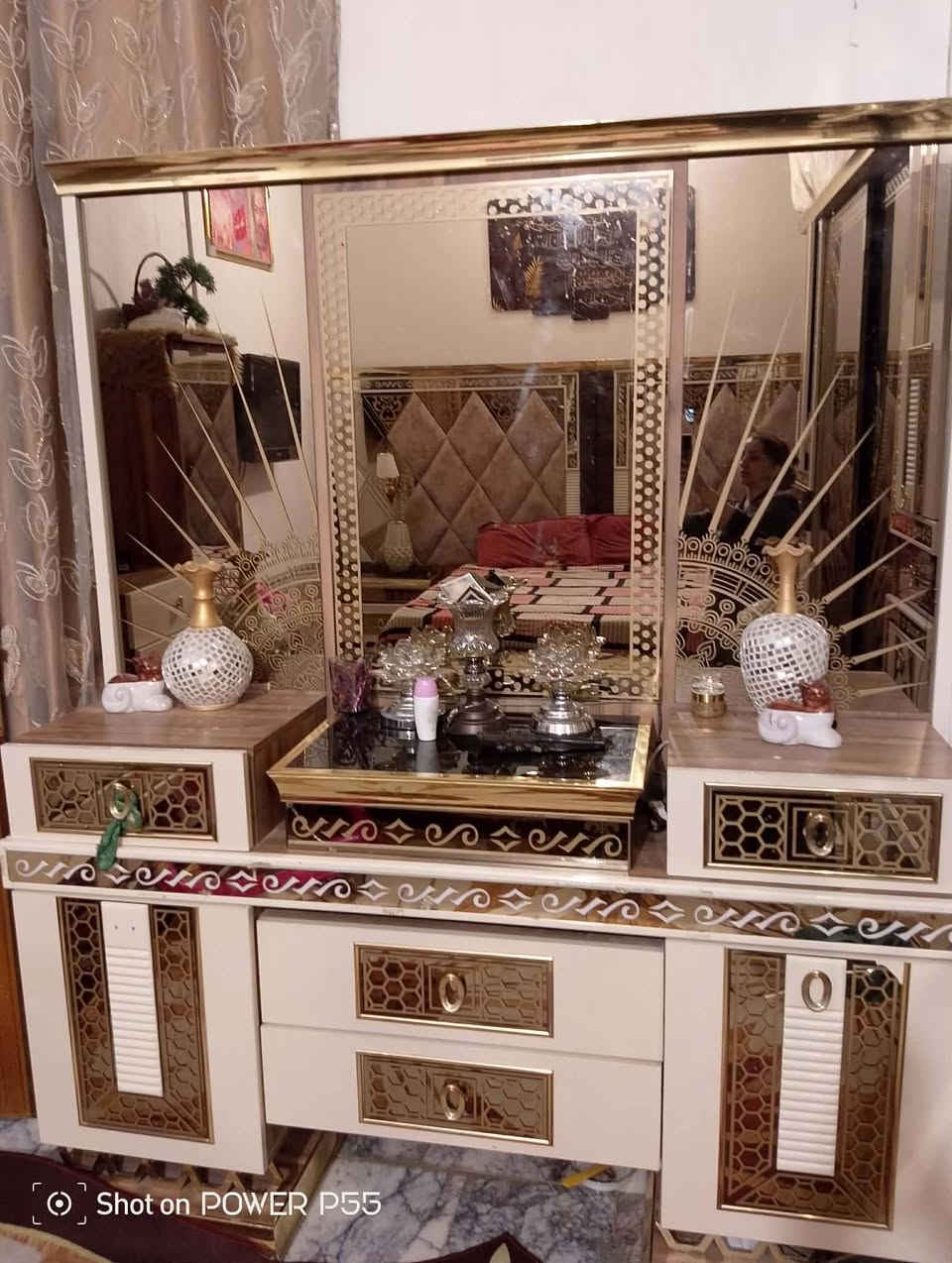 شوملي شارع زكي الخياط سعره
مليون ونص  
أنه ماخذته ب3ملاين و600وكلش ضيفه


**إذا كنت صاحب هذا الإعلان وتريد حذفه لأي سبب، رجاءا أرسل رسالة إلى الدعم الفني**