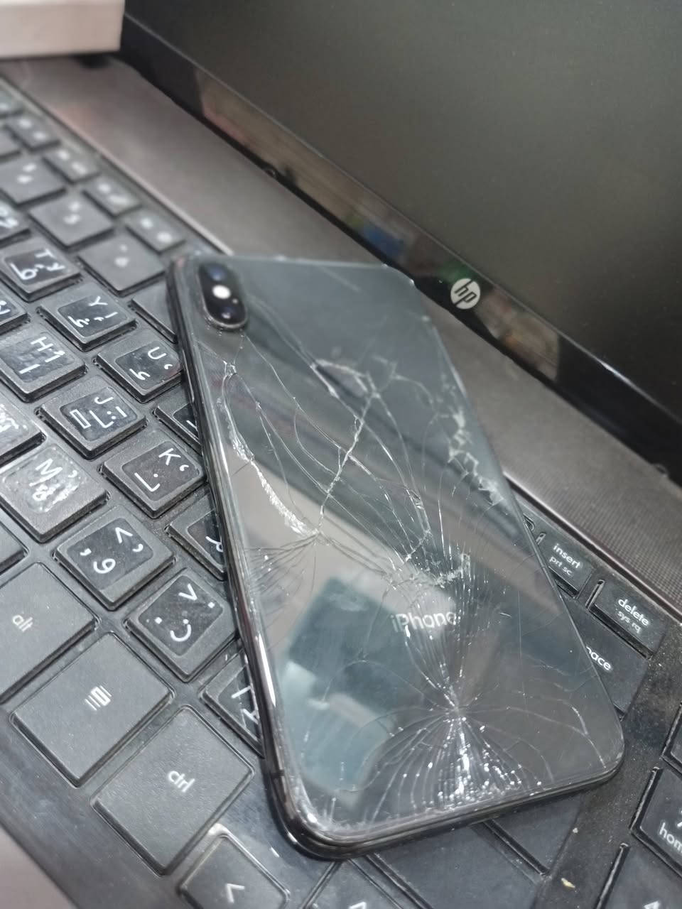 السلام ايفون اكس عادي ذاكرة 64 مسويله تخطي فقط خط مايشتغل باقي كله شغال ضهر مكسور سعره مال بلاش وعلي تفضل خاص ودلل


**إذا كنت صاحب هذا الإعلان وتريد حذفه لأي سبب، رجاءا أرسل رسالة إلى الدعم الفني**