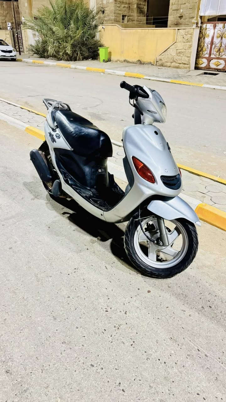 يالله 
السلام عليكم اخوان دراجة اكزز(دولفين) للبيع دراجة حاويه صارلي 4 اشهر من خذتها دراجه ع وضع البلاد ما مبدل بيها اي شي بس القايش مبدل سعرها مليون وبيها مجال للشراء مكاني السماوة الشرقي للتواصل *********** واتساب
