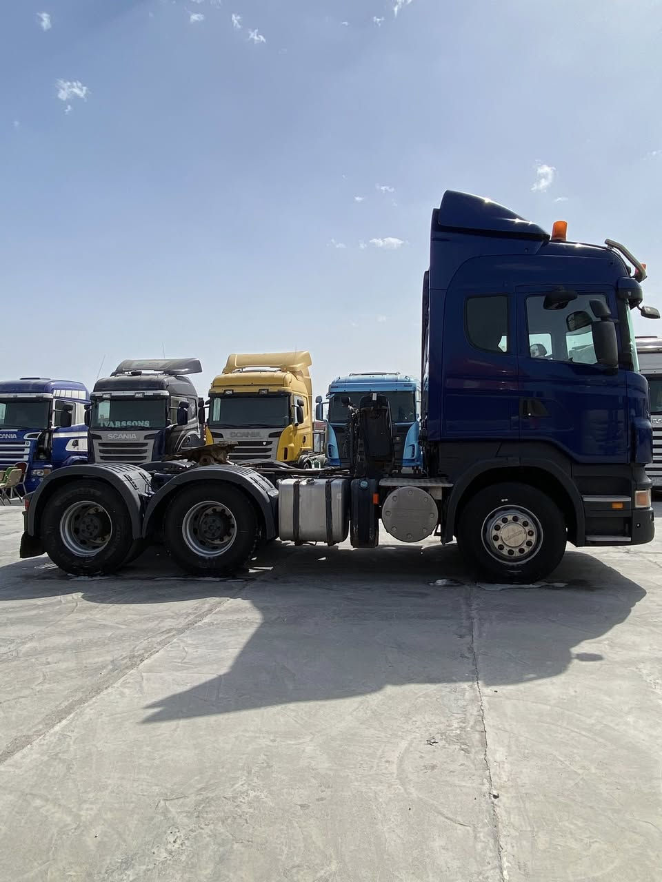 🪬.  . بسم الله الرحمن الرحيم 🪬

معرض العبيدي لتجارة الشاحنات و المعدات الثقيلة نعرض لكم كل ما هو جديد و مميز @ سكانيه مديل 2011 سياره حلوه وجاهزه للعمل v500!!كير عايدي 
رقم أربيل تحويل بسم المشتري :مجموعه 🌸 سبرنك باج بطن. منصومه قلاب & عنوانه البصره الزبير معرض العبيدي ***********سعر$ 3شدات و 35ورقه بيه مجال
