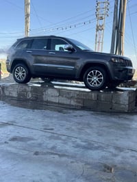 للبيع Jeep Grand Cherokee Limited 2015 فول مواصفات – فتحة سقف – دفع رب...