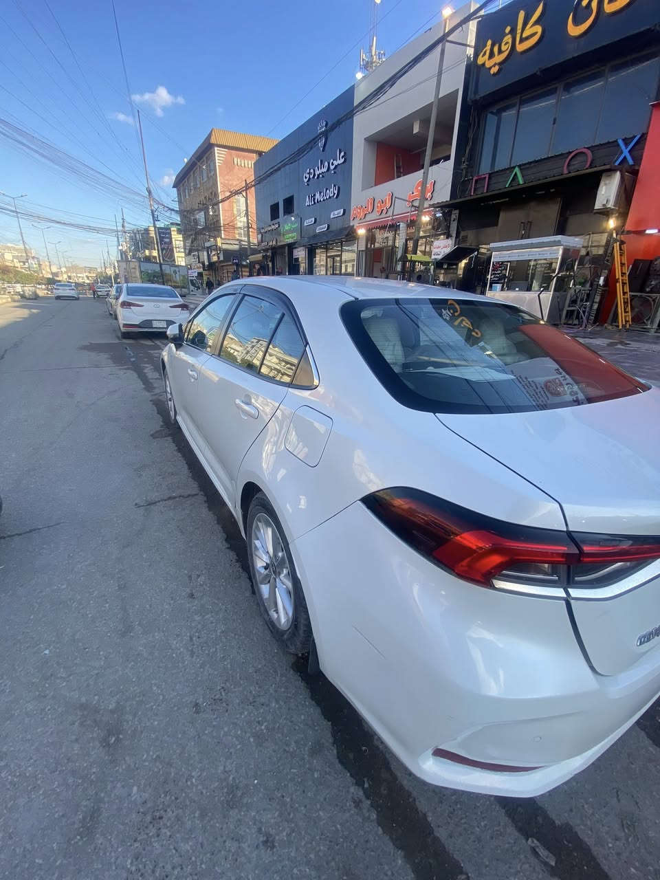 كورلا ساز ٢٠٢١ خليجي 
Gli 
فول مواصفات 
محرك ١٨٠٠
بصمه 
فتحه سقف بانوراما 
تحكم ستيرن 
حساس امامي وخلفي 
كامره خلفيه 
انظمه قياده 
مرايات كهرباء
وبعد بيها مواصفات  
ماشيه ١١٥ الف 
سونارها موجود بلصور 
السعر ١٥٧ وبيها مجال 
هذا رقمي للشراي 
***********
