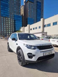 لاند روفةر ديسكفري   فول موسفات  ٢٠١٧ hse قطعتين  باب ،كدام بدون دواخل...