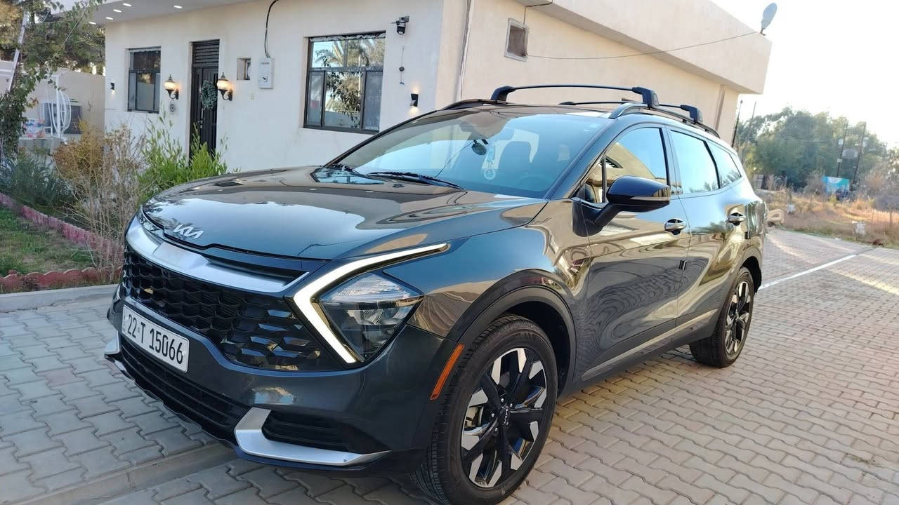 مكاني بغداد
***********
السلام عليكم
سبورتج 2023.       1/1
فول مواصفات 
اعلى فئة EX فول ل اخير 
ماشية44 ✨
بانوراما
كشنات كهرباء
تدفئة ستيرن
تدفئة بلكشنات
حساسات امامي خلفي
جنطة كهرباء
وخير من الله مواصفات بعد
شرط التحويل او وكاله 
وشرط فحص سياره جاهزه من كل شي كلهه كفاله
