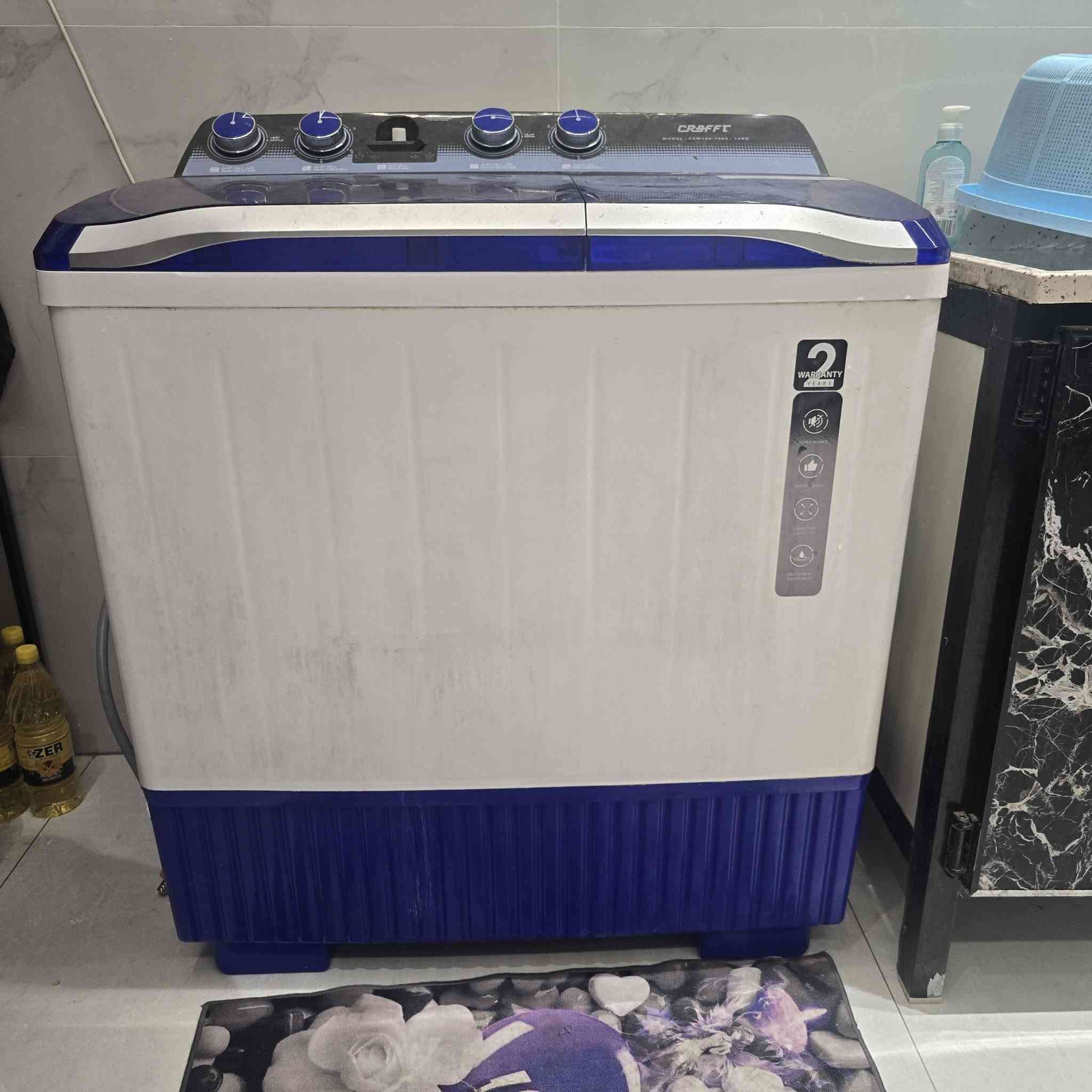 السلام عليكم 
غراض منزليه للبيع 
*غساله 15 كيلو كرافت  السعر  ١٦٠ الف 
*سخان كهربائي جديد مستخدم شي قليل ١٥٠ الف 
* مبرده برفاب  سعر ١٠٠ وبيها مجال 
يوجد لدينا توصيل 
***********
