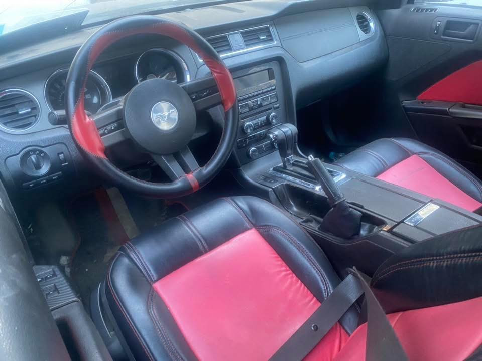 سلام عليكم موستنك 2012 رقم بغداد انكليزي بسمي شرط تحويل ما ابيع اذا مو مكاتبه مروريه وتحويل 

 حادث سرقه جاملغ ايمن فقط يعني تعتبر كلين و الباقي كفاله لا صبغ ولا تبديل بدون ايرباك السياره شاصي لغد كفاله بيهه مكينه كير اكسل بلجيس تبريد تدفئه تخم تاير جديد صدر امامي خلفي هسه مسوي

كشف شغال ما بي اي مشكله يفتح ويسد طبيعي 

بيهه نقوصات 
دعاميه يرادلهه صبغ وبوليش السياره لئن ممبولشه 

جامه المثلثه مال السايق يرادلهه تقسيم 
صوت خفيف بلمشط 
حساس تاير 

بيع سريع ومناسب جدا وبلعافيه عل ياخذهه 

ب67 قفل
مكاني بغداد مدينه الصدر الاورفلي

***********

وتساب فقط ***********
