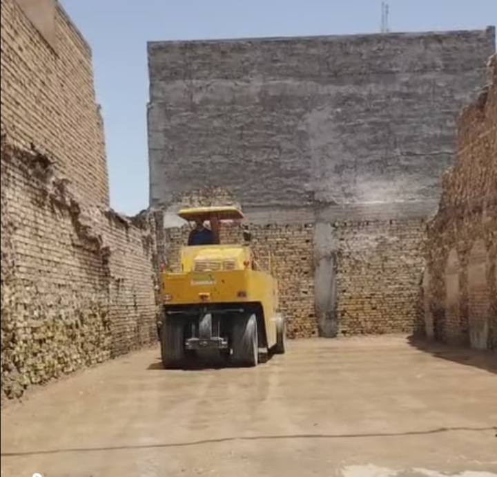 السلام عليكم اخوانا الاعزاء الي عنده بيت تفليش او حدل احنه موجودين هذا رقمي ***********
