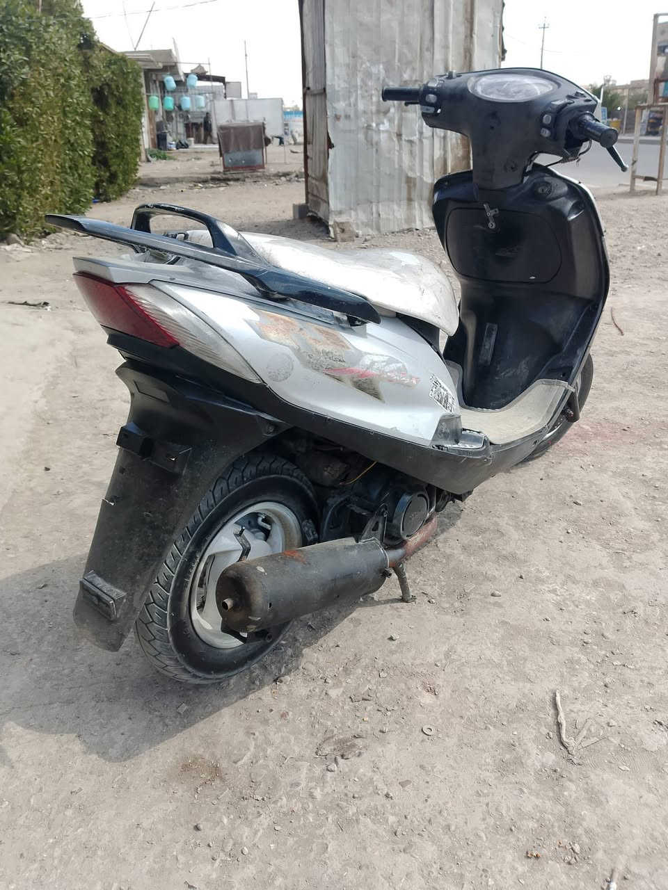 السلام عليكم مكلف بل نشر دراجة ماكس سرعة 140 دراجة سلف هندر جديدة مانقصهة برغي السعر 300وبية مجال المكان بغداد حي النصر ***********
