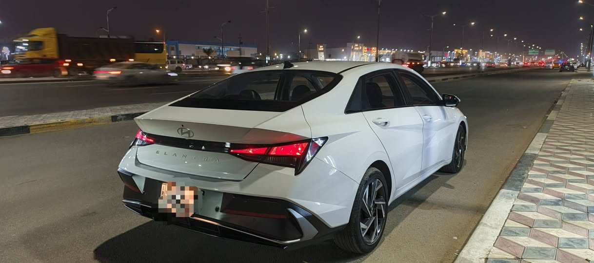 هيونداي النترا موديل 25 تجميع صيني
رقم اربيل بسم شركة وكالة او تحويل مضمون 
كفالة عامة فقط بارد بالباب العبري كلش خفيف وما يبين  
السعر143 قفل  
مكانها بصرة 
***********
