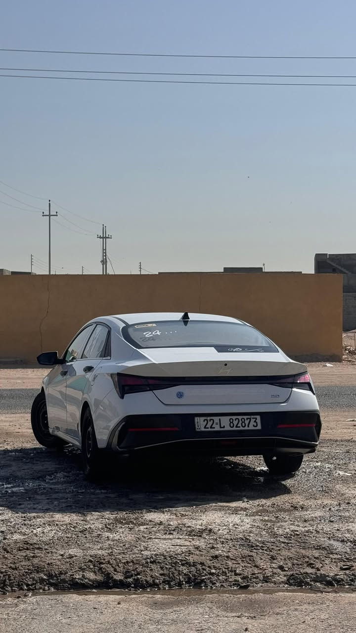 سياره كفاله  بيها شاشه كاربلاي ومزوده لد امامي مثل سوناتا وكشنات مدوشمه وأرضيات مدوشمه 
ماشيه 26 الف السعر 138 ورقه
البصره الزبير ***********
