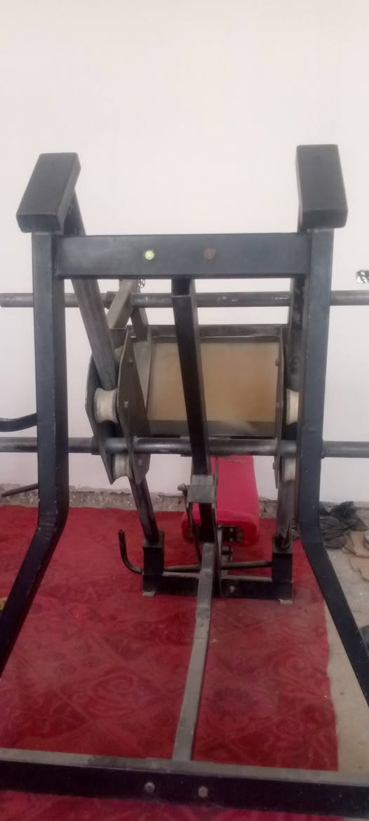 للبيع جهاز (دفع ماكنة)سعر 300الف هذا رقمي ***********

