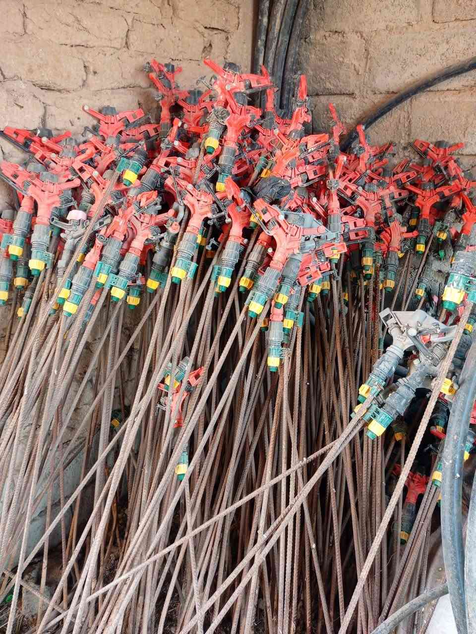 السلام عليكم يوجد مرشات للبيع بواري 12 خط وصوندات خير من الله للتواصل عله الرقم التالي ‏‏‪***********‬‏
