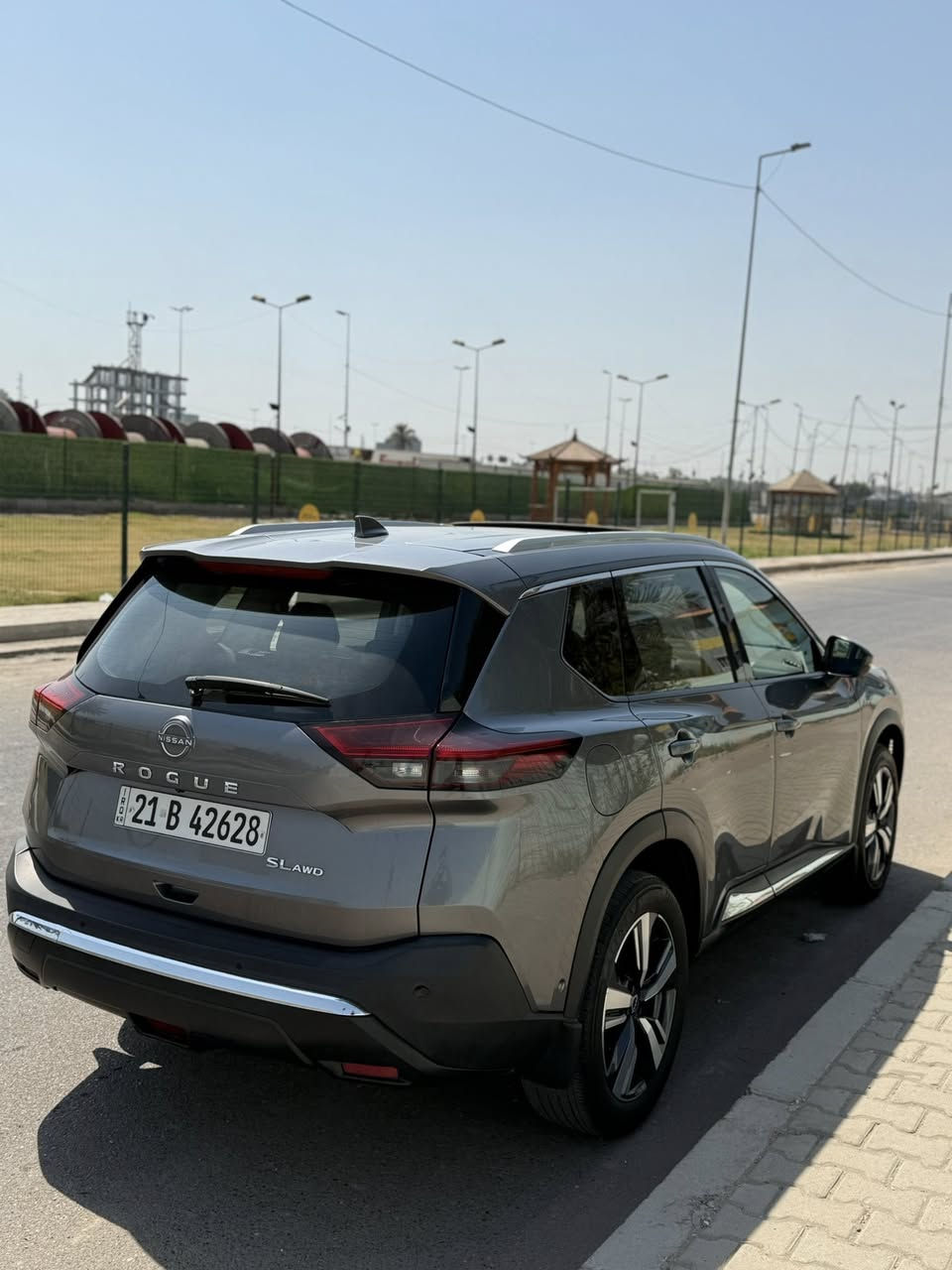 سلام عليكم من رخصه الادمن
للبيع نيسان روج 2023 sl awdفول كامل 

بنوراما +بردات 

رادرات 360 درجه + كامرات 360 درجه 

سياقه ذاتيه وتوقف ذاتي 

جنطه كهرباء شفط 

هند بريك بصمه + أتو هولد ( نظام ازدحامات ) 

نقاط عمياء + تنبيه جانبي 

سماعات Boss + دمام مانع ضوضاء 

السياره حادثه كلشش خفيفف وجديده 

السياره ماشيه 27 mi 

 سياره بدون اي نقصصص حته دهن  مبدل جديد 

السياره رقم سليمانيه وبأسمي ومكانها بغداد  

استفسار اكثر ***********
