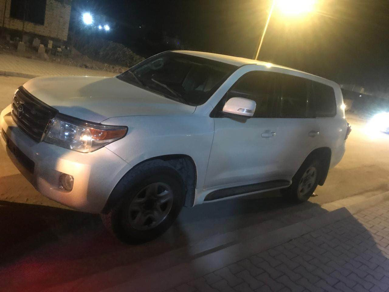 السلام وعليكم 

ادوات ادوات ادوات 
تم اعادة النشر بسبب الوعود الكاذبة 
للبيع لاندكروز جكسارة مصفح بلاد السيارة موديل ١٣ كير مكينة حدادة تبريد تايرات كلة جديد ومكفول السيارة حلوى وجاهزة مكفولة عشاير وسرقة المكان بصرة فقط بيع بدون مراوس ***********
ما متواجد عل فيس فقط تصال المازنجر ماسحة البصرة, العراق
