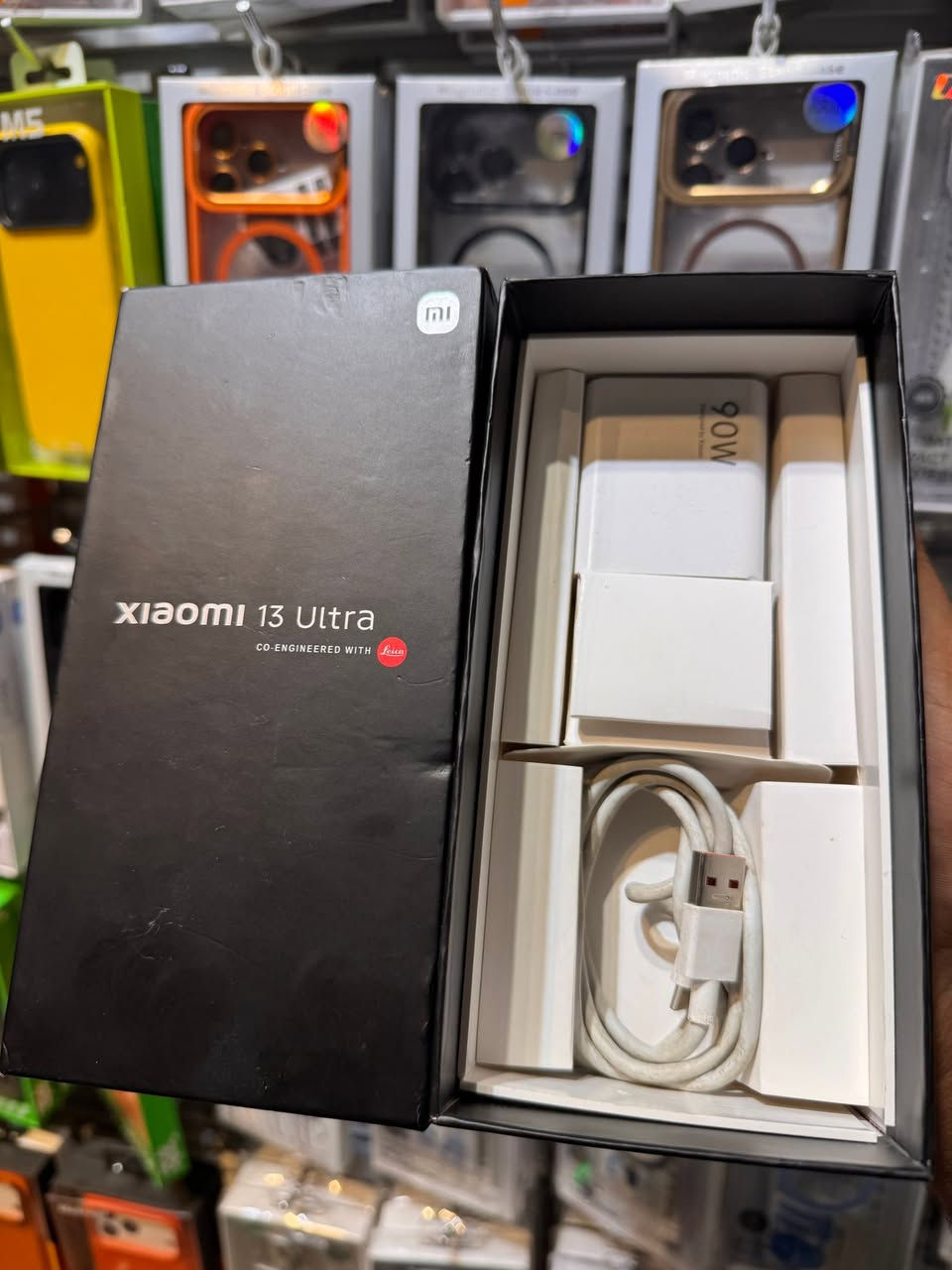 Mi 13 ULTRA
الذاكرة/512+12
الجهاز نظيف ومكفول
ملحقاتة كامله كارتون وشاحنة
***********
