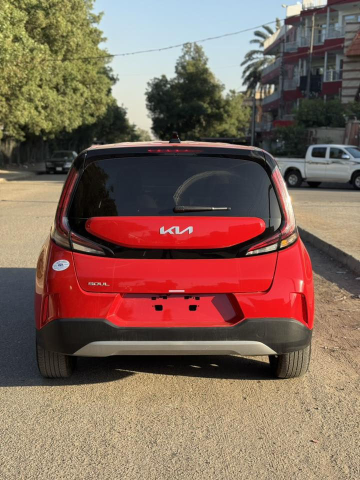 كيا صول 2024 وارد امريكي صور الحادث مرفقه بالمنشور
مواصفاتها 
شاشه كبيره 
كامره دواره 
تحكمات ستيرن جهتين 
ويل كب 
ماشيه 22 الف 
رادارات 
تحديد مسار
السياره حره بدون ارقام وباسمي 
السعر 147 
للاستفسار ‭0772 369 4676
