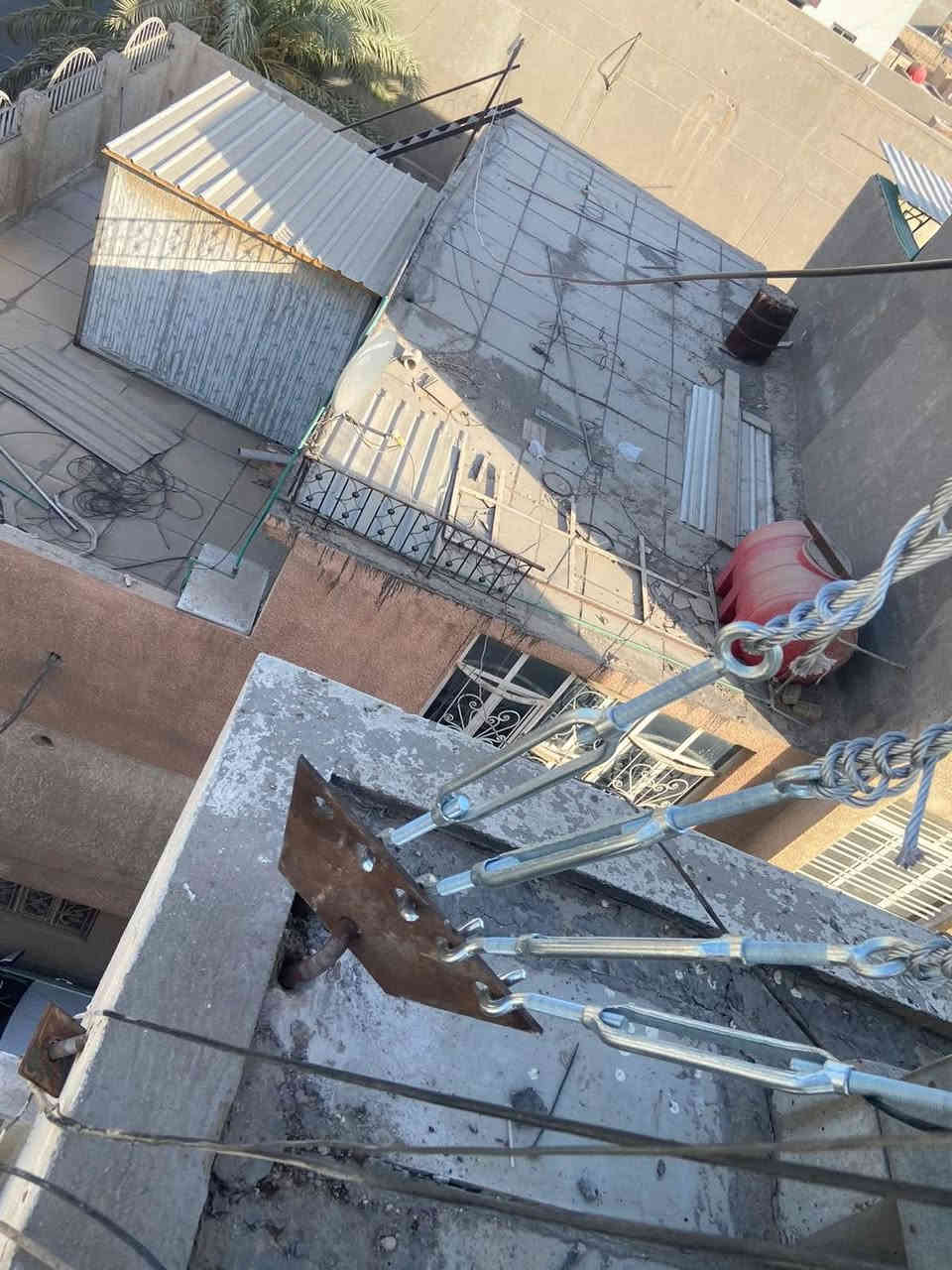 تحية طيبة 
كوادر متخصصة في فتح ونصب وصيانة الابراج 👷‍♂️
( ايراني – عراقي )-(ثلاثي – رباعي ) بأسعار مناسبة 
***********  عبدالله ☎️
