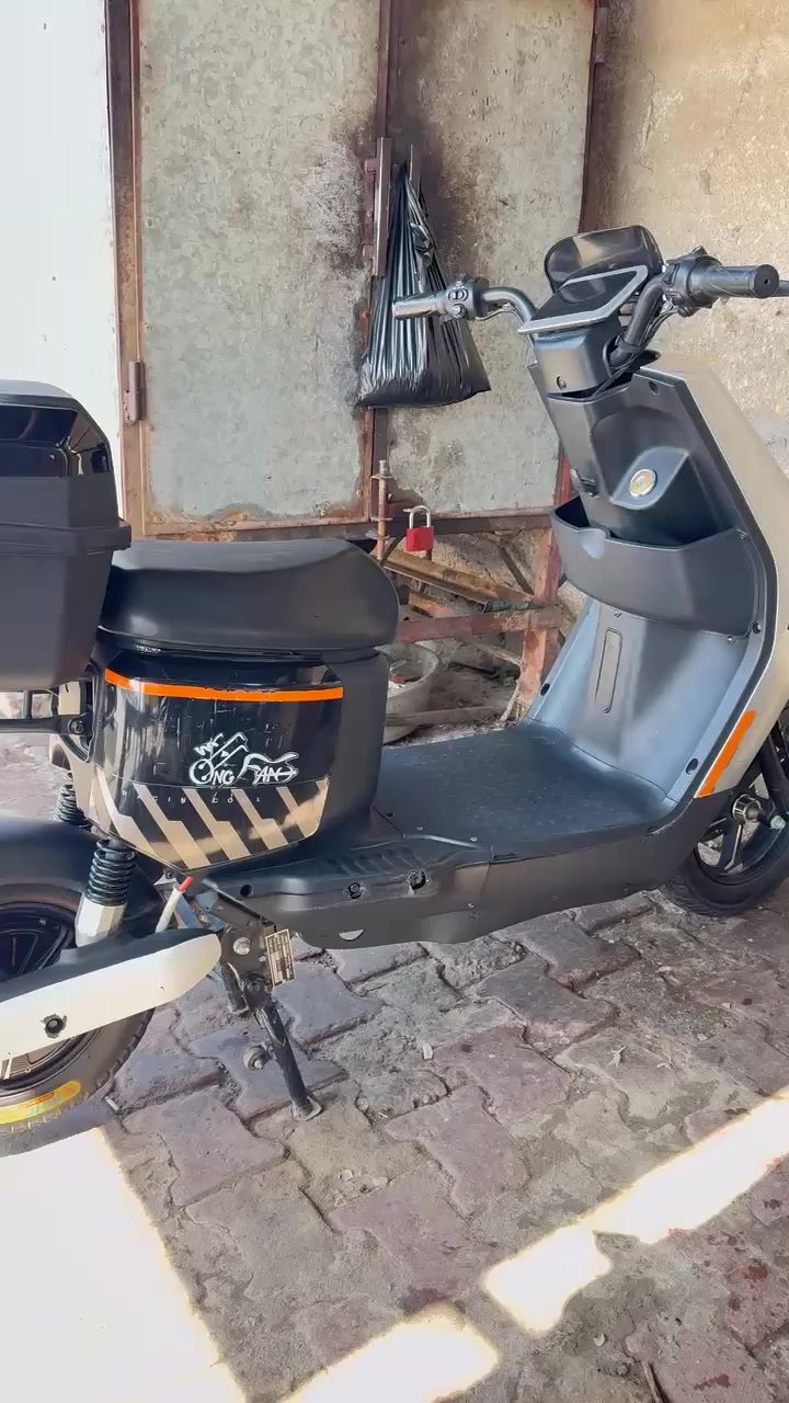 دراجه شحن للبيع بطاريات جدد توهن شادهن الاصليات فيتنامي السعر خاص


**إذا كنت صاحب هذا الإعلان وتريد حذفه لأي سبب، رجاءا أرسل رسالة إلى الدعم الفني**