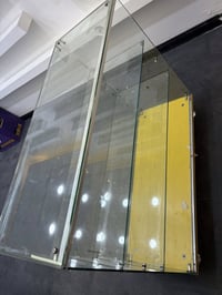 فاترينة جديدة • خدش خفيف • الشعب