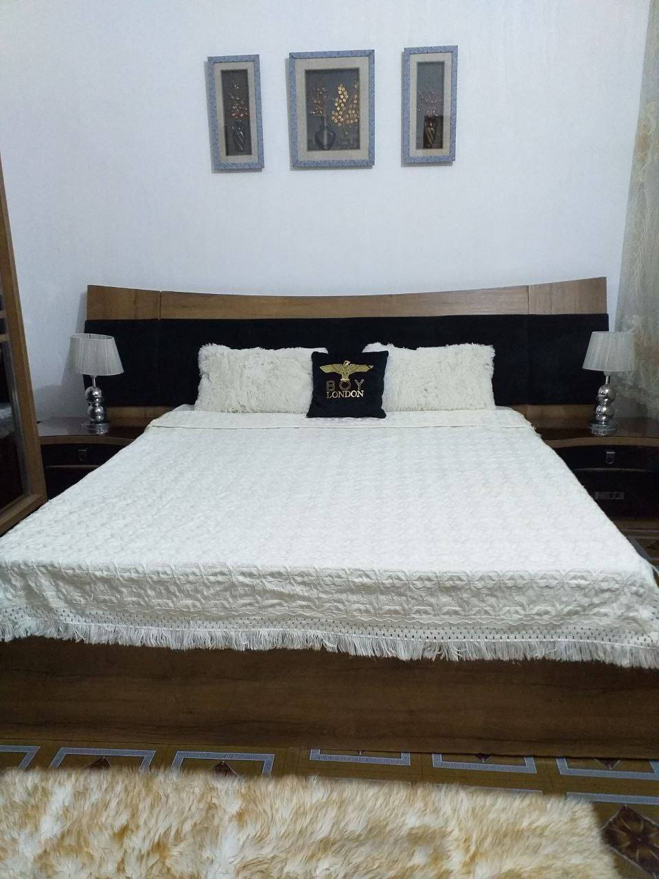 غرفة نوم السعر ٨٥٠ مكاني بغداد شراي صدك يدخل خاص عفيه


**إذا كنت صاحب هذا الإعلان وتريد حذفه لأي سبب، رجاءا أرسل رسالة إلى الدعم الفني**