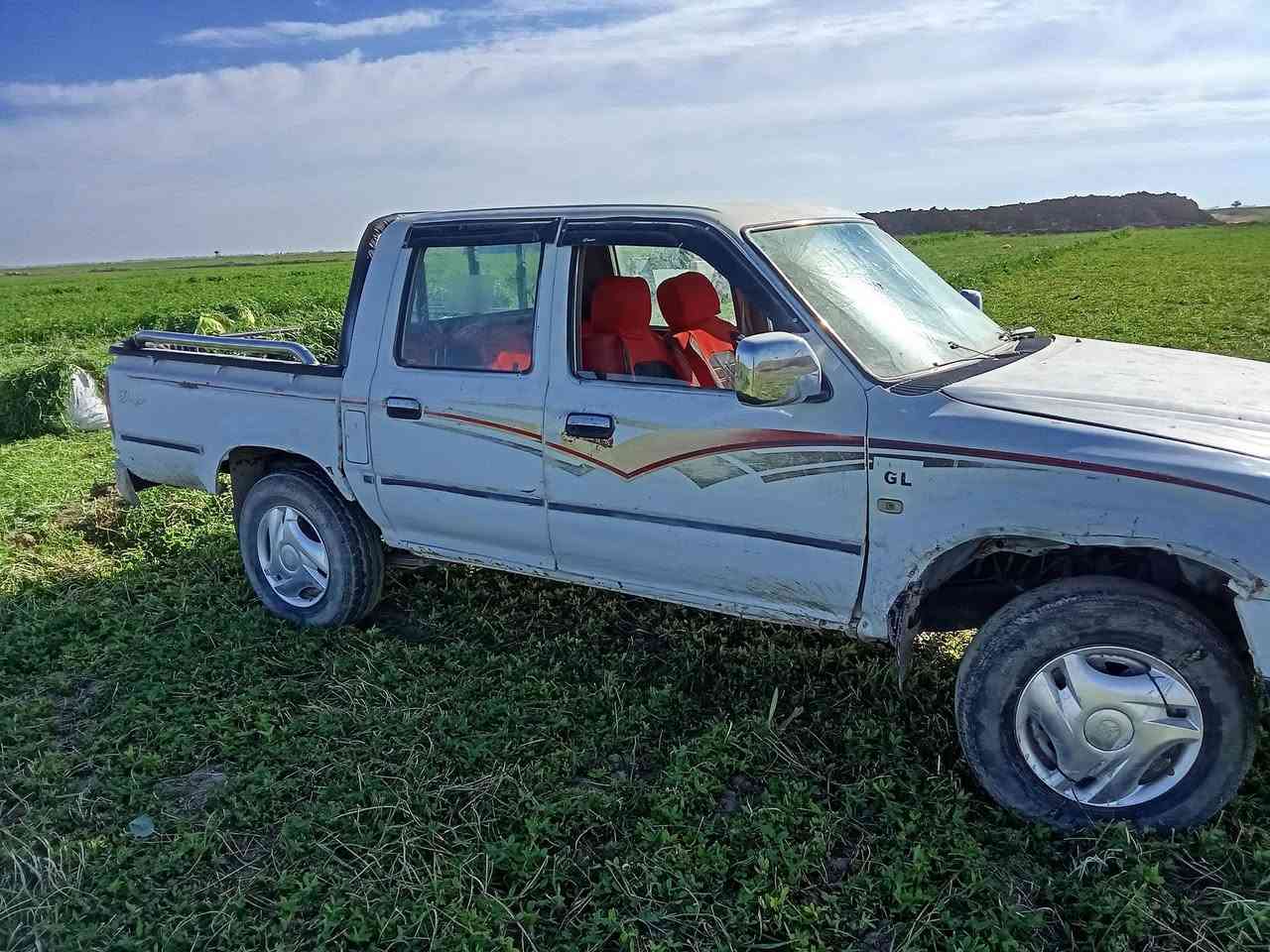 السلام عليكم دير للبيع موديل 2006 السعر 14 وبيها مجال***********
