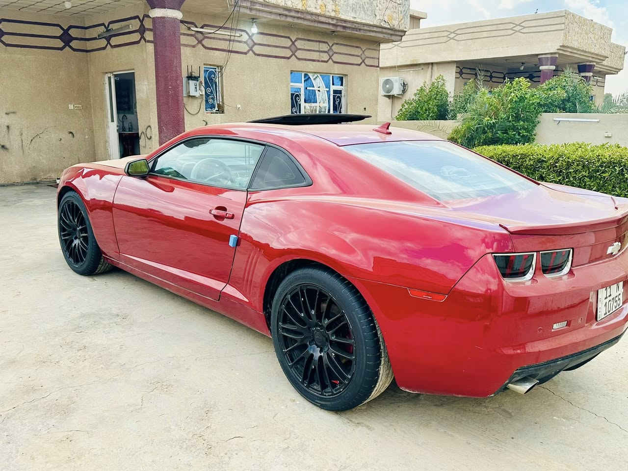 كمارو 2013 فئه ZL1 فول مواصفات ضرار جاملق و بنيد.          شواصي و لغد مكفول
سياره فول مواصفات للخير ماحاجة اذكر مواصفات 

مكينه وكير كفاله عل شرط مكينه 6 سلندر 3600 

تخم تاير جديد و صدر خلفي امامي جديد 

سياره صبغ حزام شرط بدون دواخل صبغ جماليه 

سياره بسمي هزه جديده و رقم جديدوسنويه جديد 

سياره جديده كال نقص ما بيها الله شاهد عليه احلى من الصور

السعر 90 بيها مجال اتصل عل رقم بيك خير تدلل *********** مكان سياره بغداد
