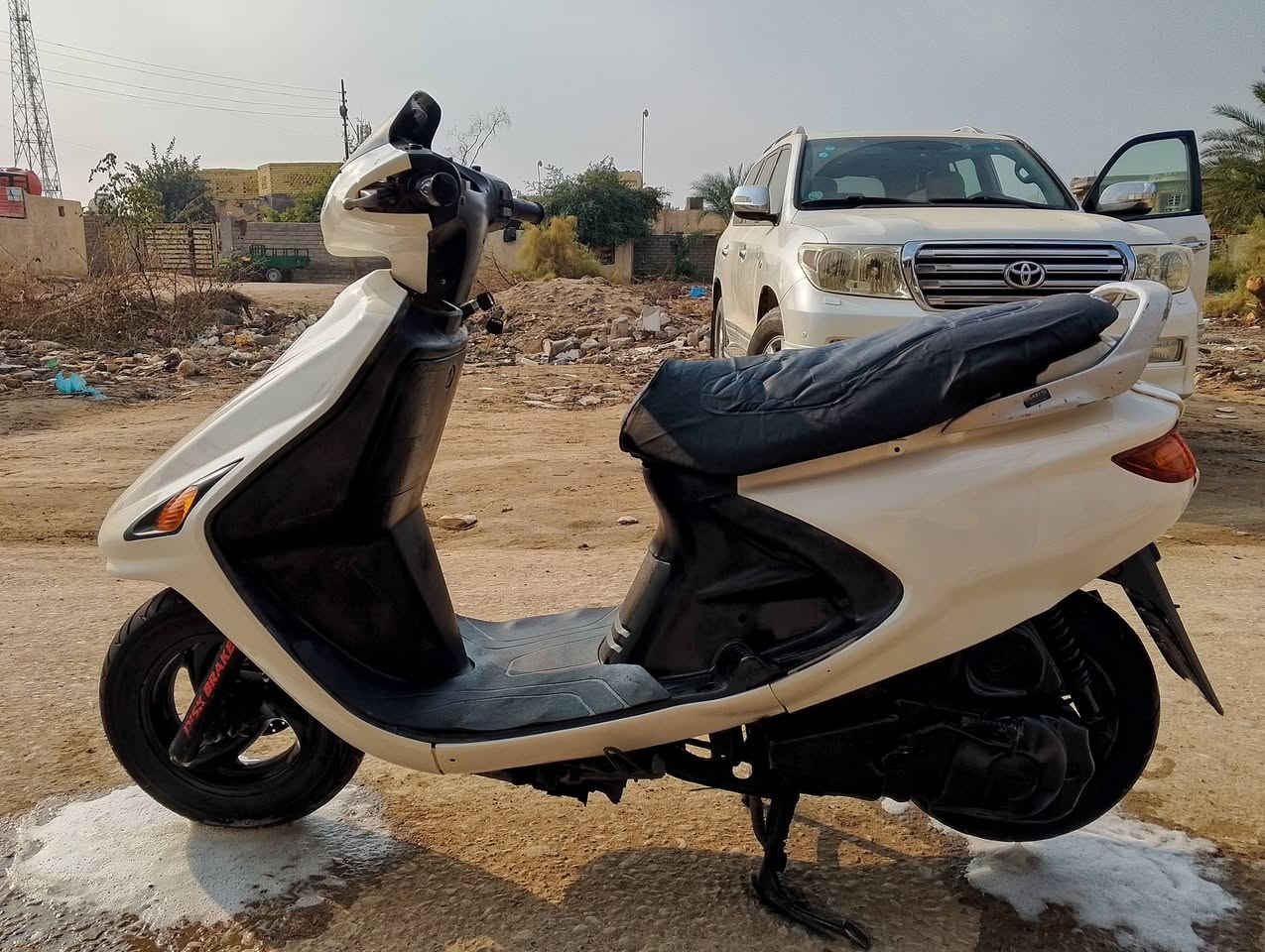 سلام عليكم دراجة فراشة للبيع الدراجة نضيفه كلش كلشي شغال بيه نكرت سلف وهندر الدراجة كارتون مكاني البصره قضاء المدينة ***********
