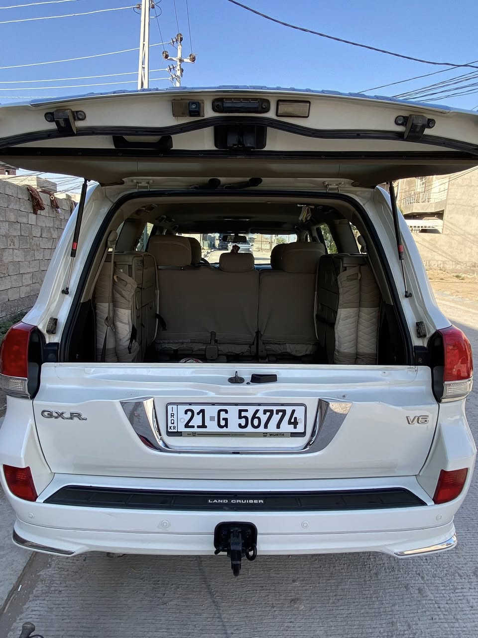 السلام عليكم 
لاندكروز ٢٠١١ ستينيا 

مكفوله من كلشي 
تخم تاير جديد 
السياره ع الشركه 
ل استفسار ***********
