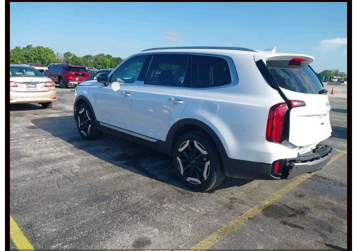 أللهم صلى على محمد وآل محمد 🧿 
مزاد الساعه 4 صباحآ 
نوع السياره 
2025 KIA TELLURIDE S 
ممكن استيراد اي سياره ع كتاب ذؤي الشهداء معفيه من رسوم كمرك ورسوم رقم 🌹 
السعر حسب المزاد 
ضرر موضح بالصور 
خبره في مجال عملنا أكثر من 15 عام 🙏 
مكتب الحسناوي لتجارة السيارات الامريكيه والكنديه عنوان بابل قضاء الكفل مجاور دائرة أحوال الكفل مقابل صيدليه الشهد 🌹 
للاستفسار الاتصال على الرقم التالي 
*********** وات ساب 🇮🇶
