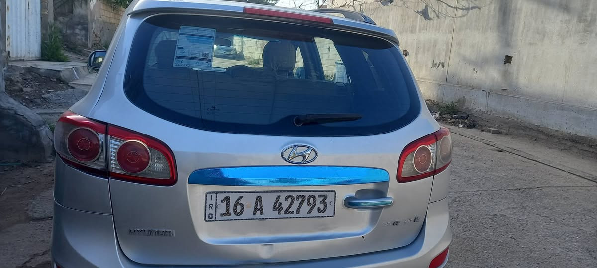 سنتافي موديل 2010 بيها جفيه ومصلحه بيع او مراوس فول محرك 3500 حاويه وكير وحداديه فور ويل فتحه حساسات 7 راكب سنويه لل28 جاهزه للأستفسار *********** نجف ابوصخير النجف, العراق
