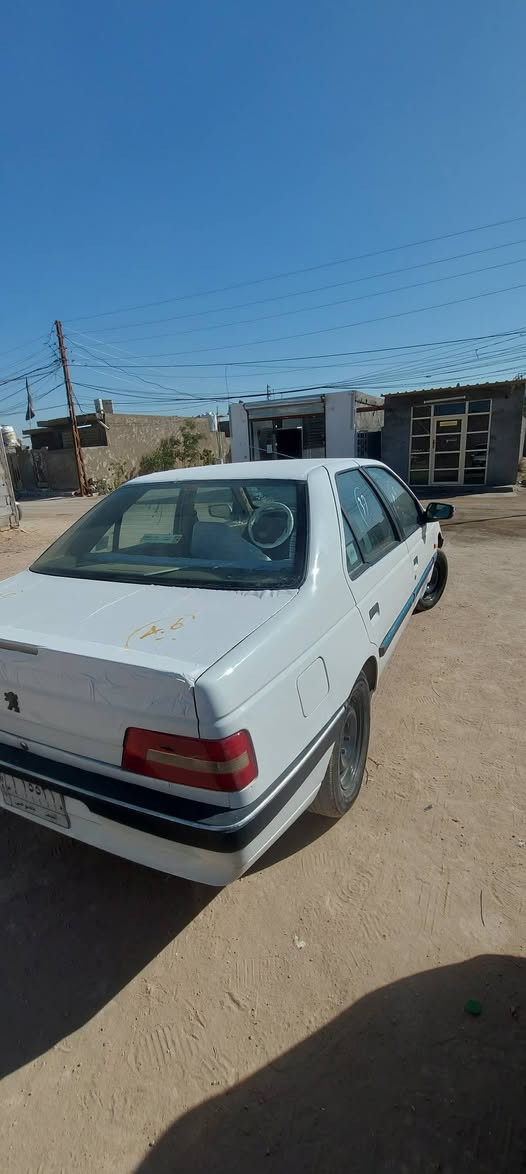 سلام عليكم
للبيع موديل 12
كفالة عامة بيها بارد بالباب فقط 
مكينة بيها تبخير
غير ذلك كله مشروط
راعيها موجود يريد مداور
مكانها نجف
42 وبيها مجال
***********
